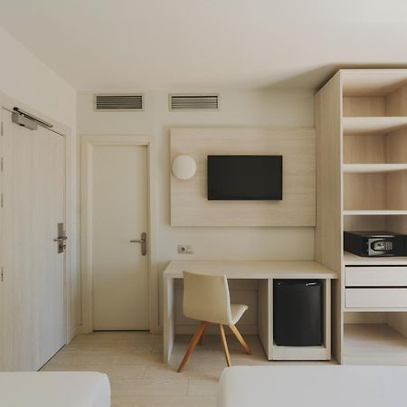 Hotel Mediterraneo Росас Экстерьер фото
