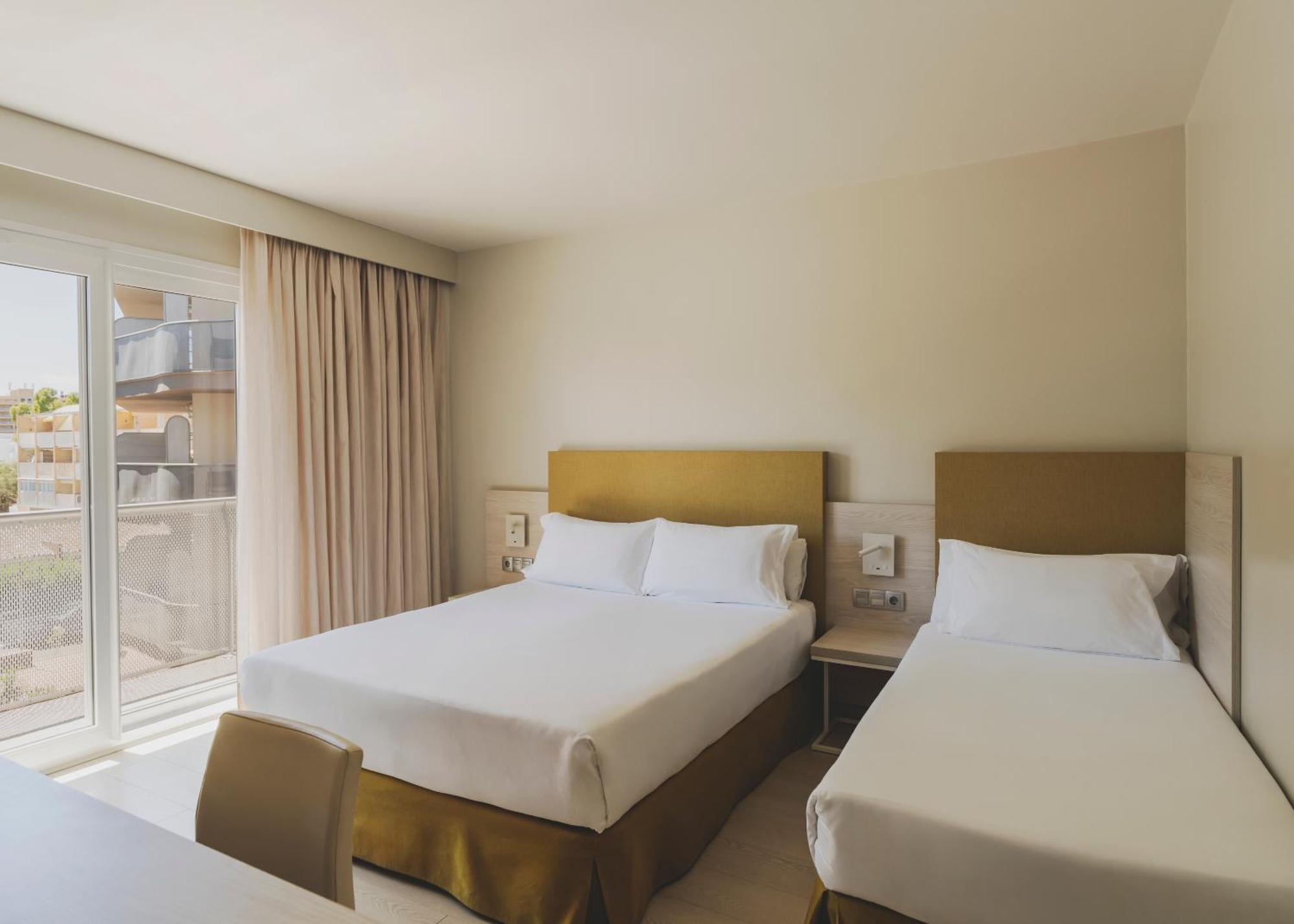Hotel Mediterraneo Росас Экстерьер фото