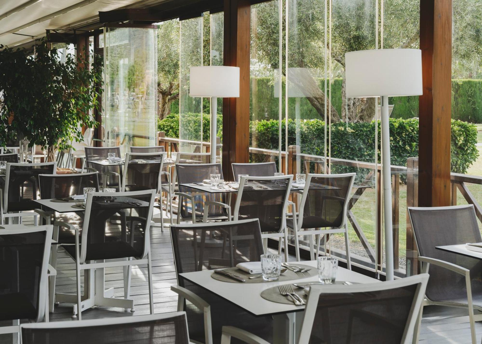 Hotel Mediterraneo Росас Экстерьер фото